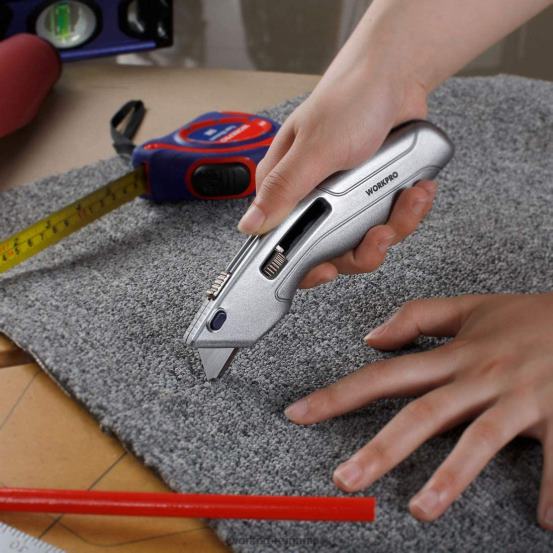 cuțit utilitar retractabil și cutie de siguranță autoretractabilă cu 2 lame suplimentare incluse WORKPRO 2HX8041 morden instrument